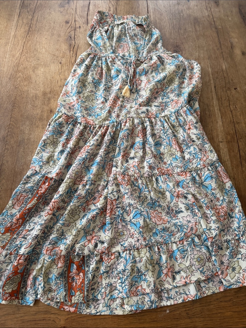 PAANI FLORAL DRESS SIZE LARGE